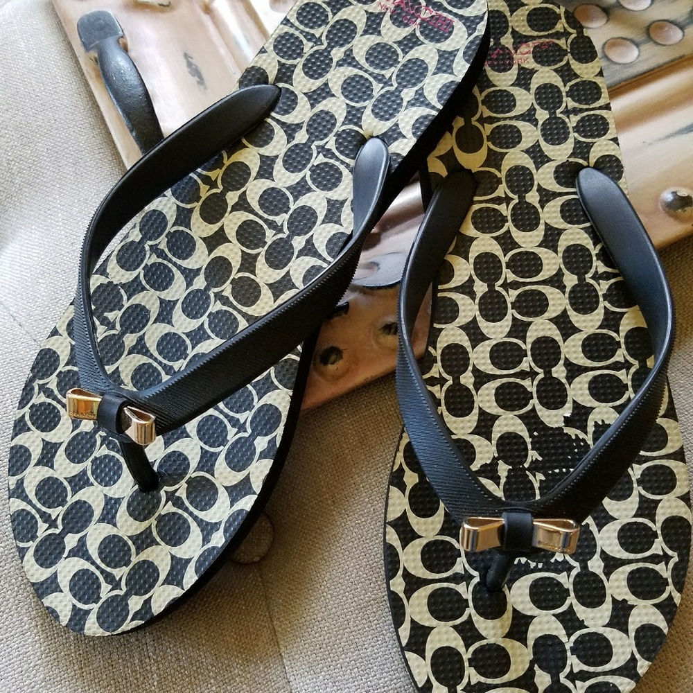 Coach flip flops